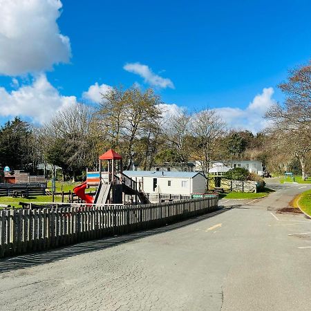 Roslyn At Lower Hyde Park, Isle Of Wight Шанклин Екстериор снимка