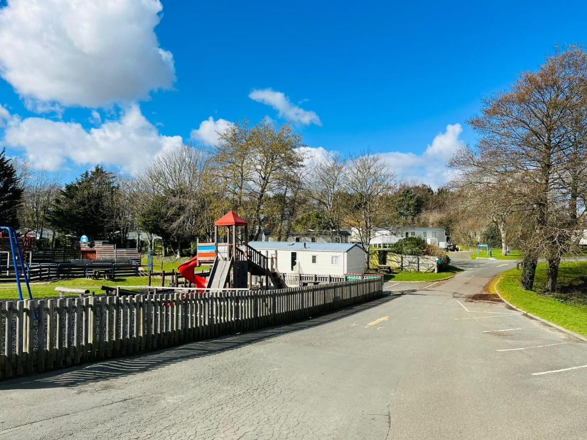 Roslyn At Lower Hyde Park, Isle Of Wight Шанклин Екстериор снимка